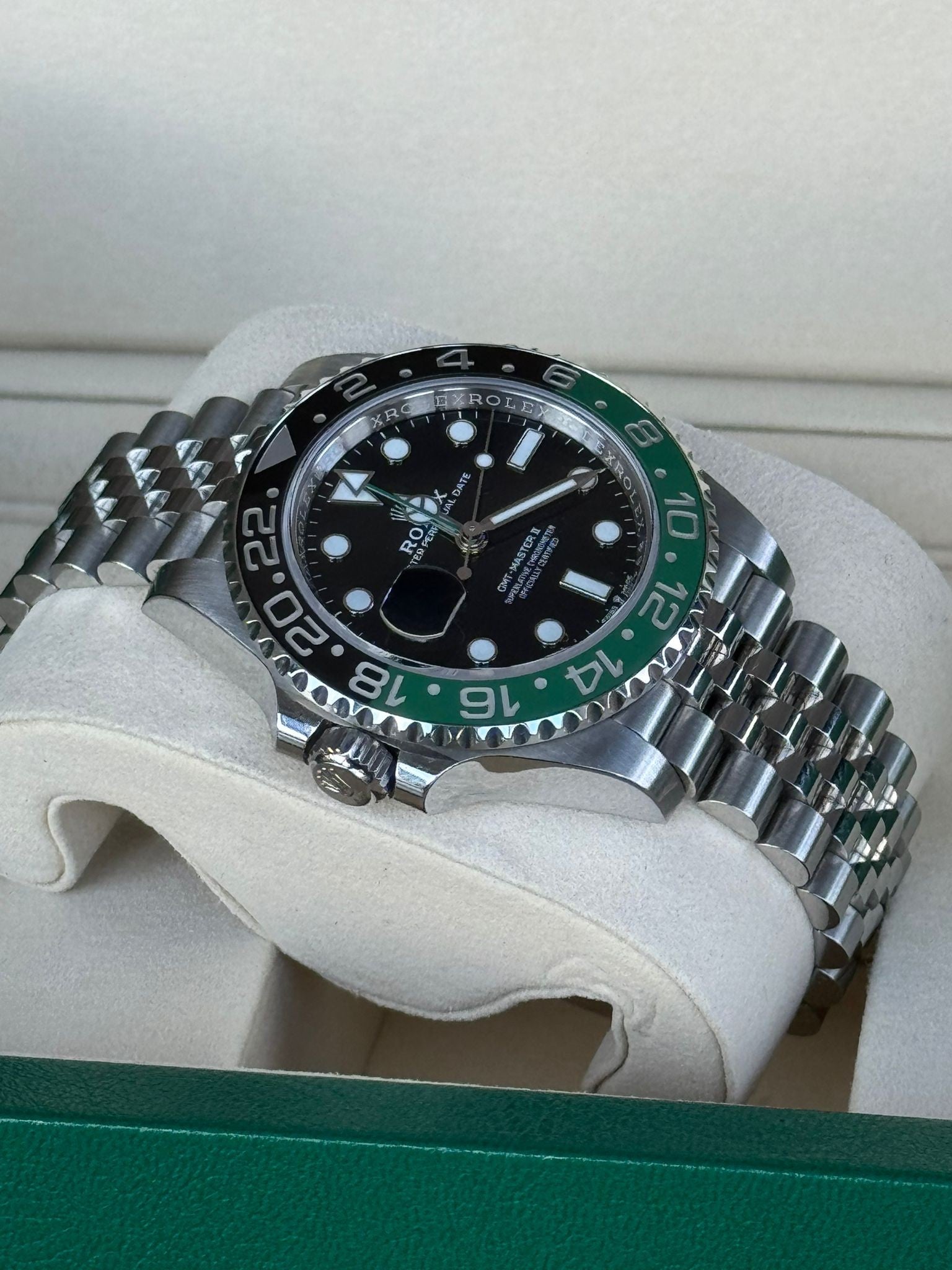Rolex GMT-Master II “Sprite” – Jubilee (Ref. 126720VTNR) – FULL SET