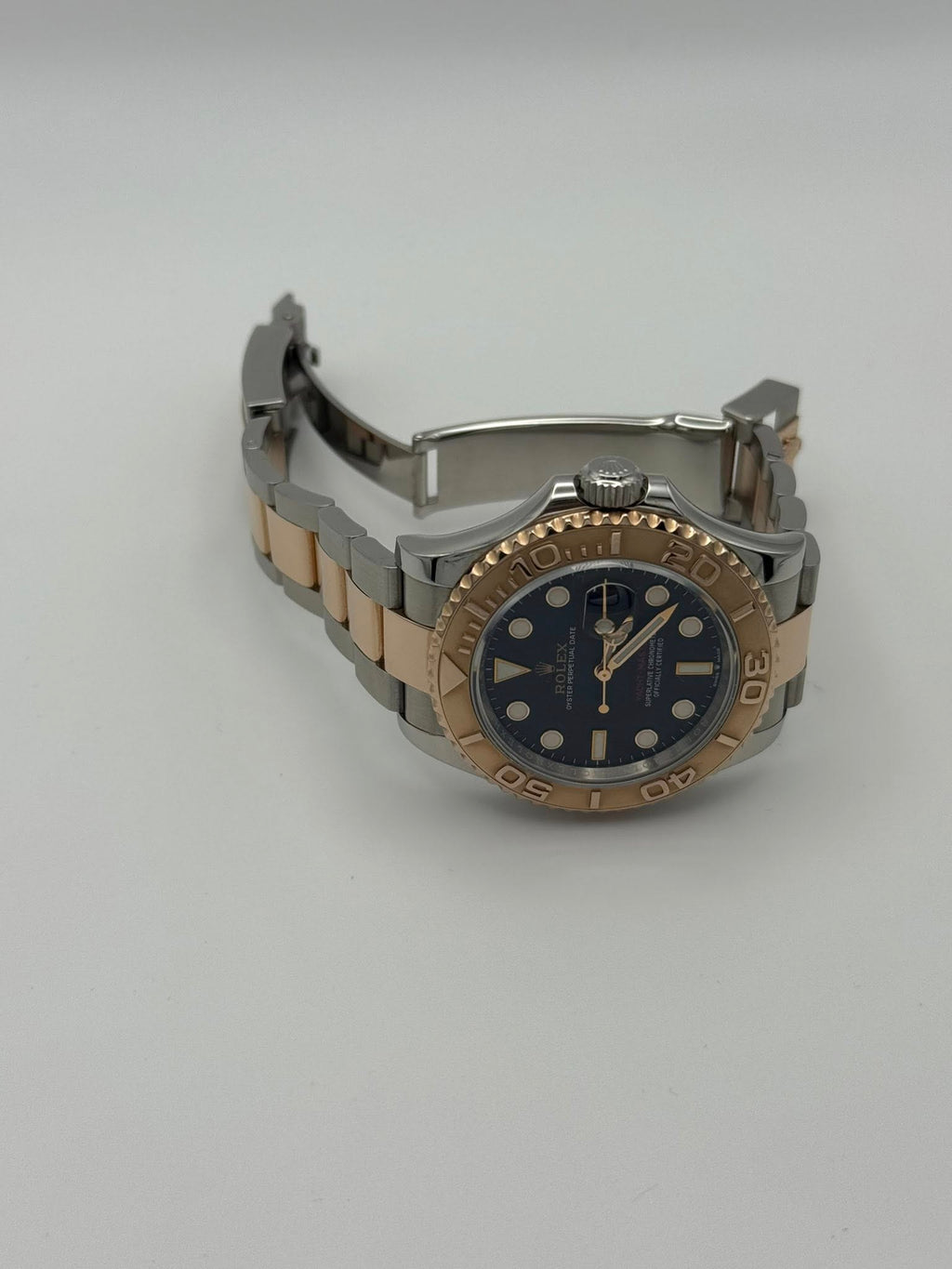 Rolex Yacht-Master 40 “Rolesor” – Black Dial (Ref. 126621) – FULL SET