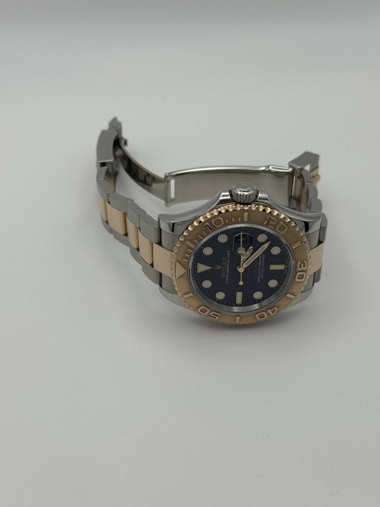 Rolex Yacht-Master 40 “Rolesor” – Black Dial (Ref. 126621) – FULL SET